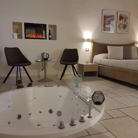 Lux Suite Taranto Dış mekan fotoğraf